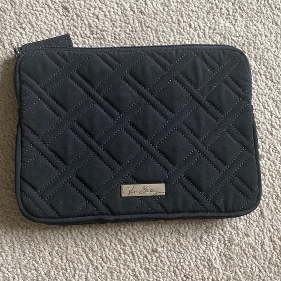 Vera Bradley Black Quilted Tablet/e-Reader Holder - Picture 1 of 4